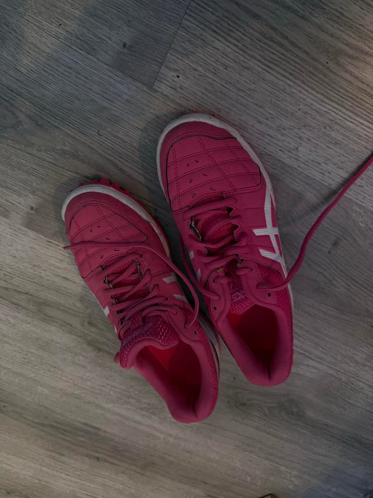 Roze hockeyschoenen maat 39,5, Sport en Fitness, Hockey, Ophalen of Verzenden, Gebruikt, Schoenen
