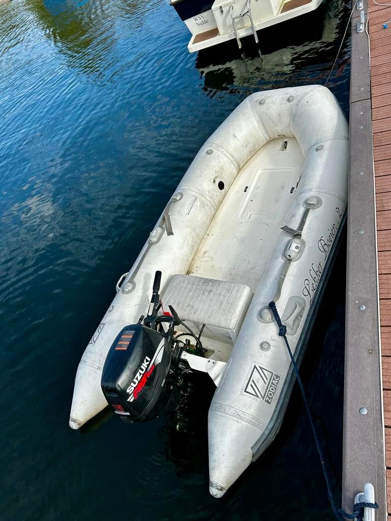 RIB Zodiac Rubberboot met 15 pk Suzuki motor en trailer, Watersport en Boten, Rubberboten, Ophalen, Gebruikt, Zodiac, Benzine