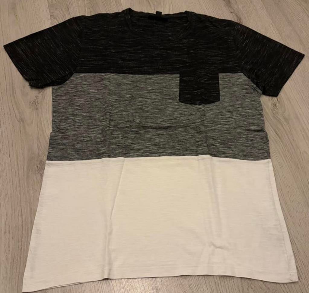 SMOG heren T-shirt zwart, wit en grijs maat M – goede staat, Kleding | Heren, Ophalen of Verzenden, Zo goed als nieuw, Maat 48/50 (M)