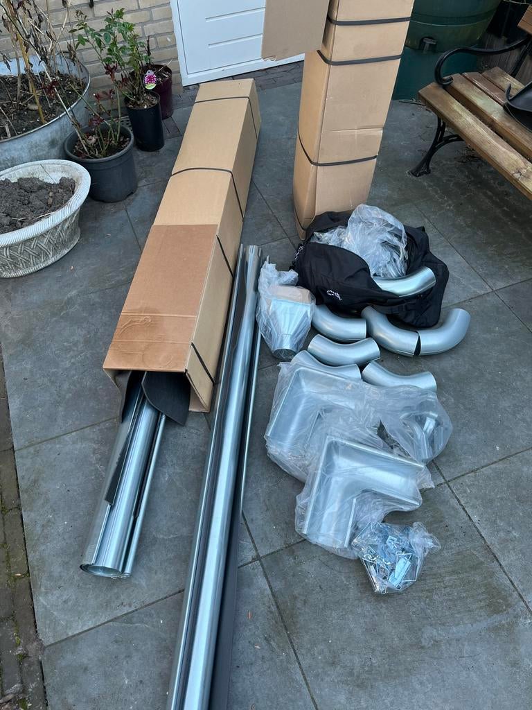 Zinken regenpijp dakgoot en benodigdheden zonder solderen, Doe-het-zelf en Verbouw, Buizen en Afvoer, Ophalen, Zo goed als nieuw