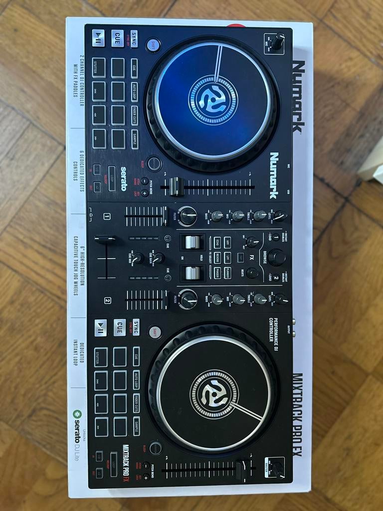 Numark MIXTRACK PRO FX, Muziek en Instrumenten, Dj-sets en Draaitafels, Ophalen of Verzenden, Zo goed als nieuw, Numark