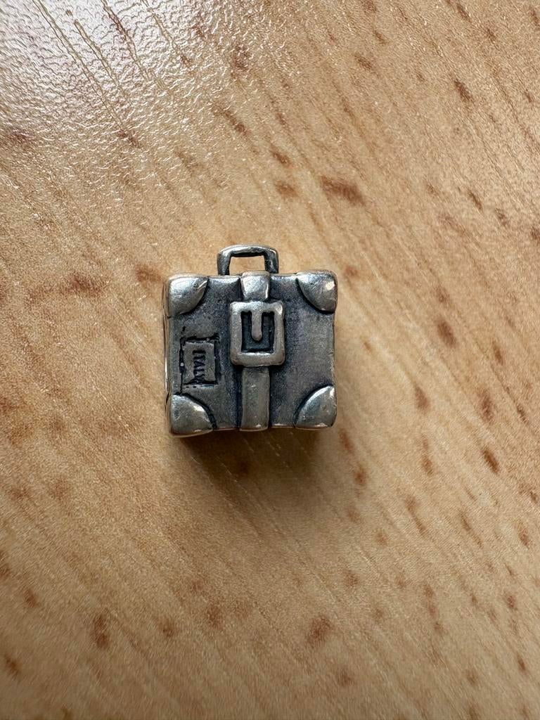 Tedora Zilveren Koffer Bedel Italy, Sieraden, Tassen en Uiterlijk, Bedels, Pandora, Ophalen of Verzenden, Zo goed als nieuw, 1 bedel