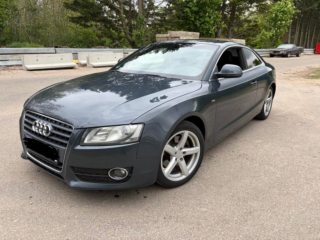 Audi A5 coupe, for export, Auto's, Audi, Voorwielaandrijving, Zwart, 4 cilinders, Leder en Stof