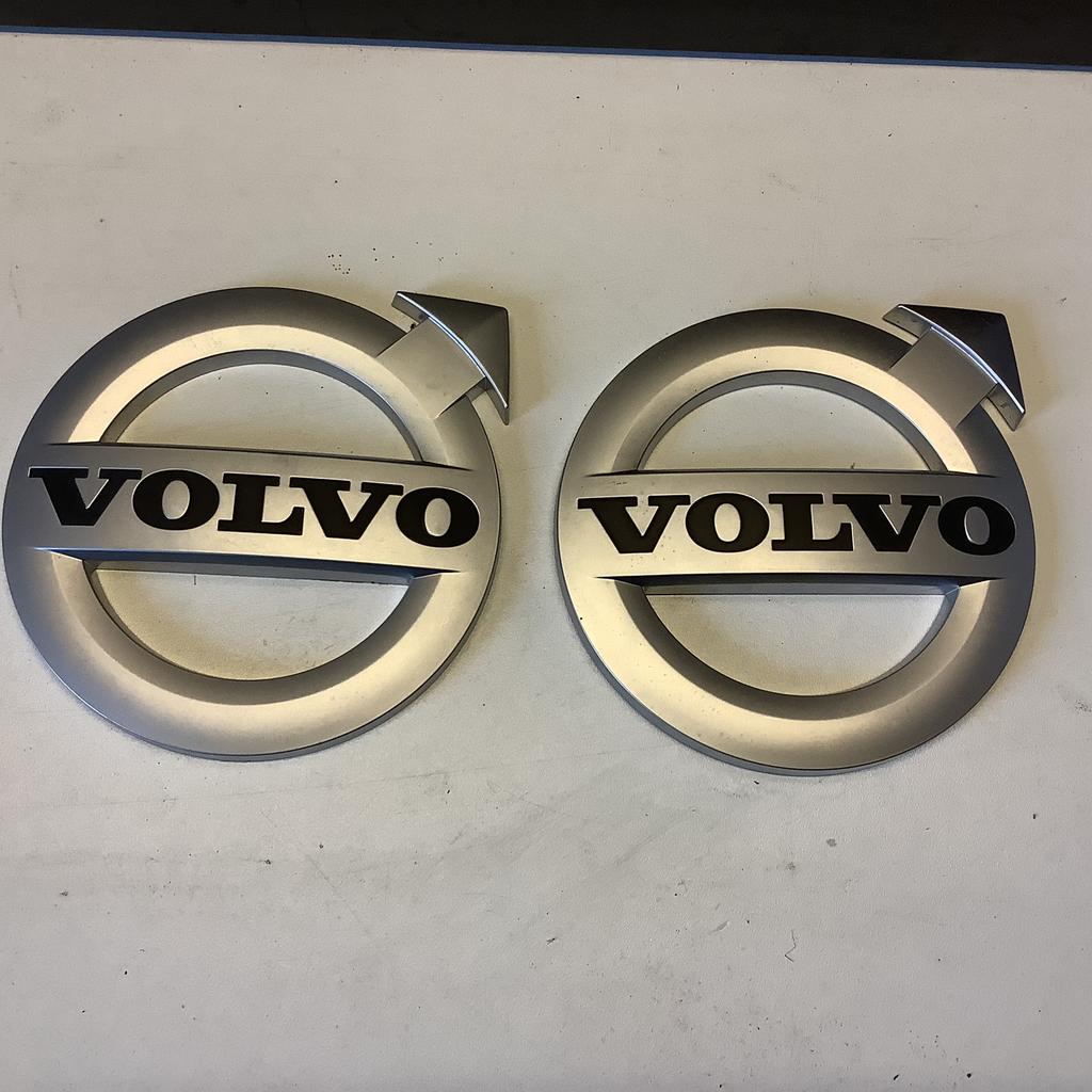 Volvo emblemen(7x), Ophalen, Volvo, Motorkap