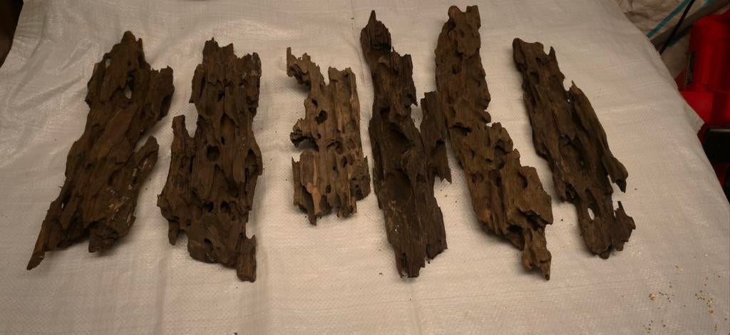 Honeycomb/dragon wood.