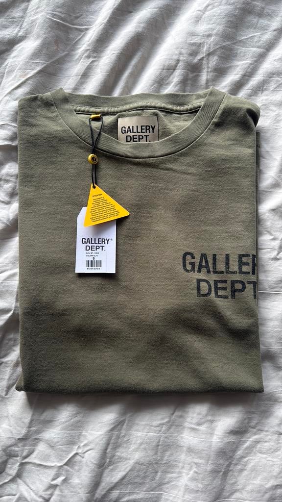 Gallery Dept Souvenir Tee Olive, Ophalen of Verzenden, Nieuw, Maat 46 (S) of kleiner, Groen