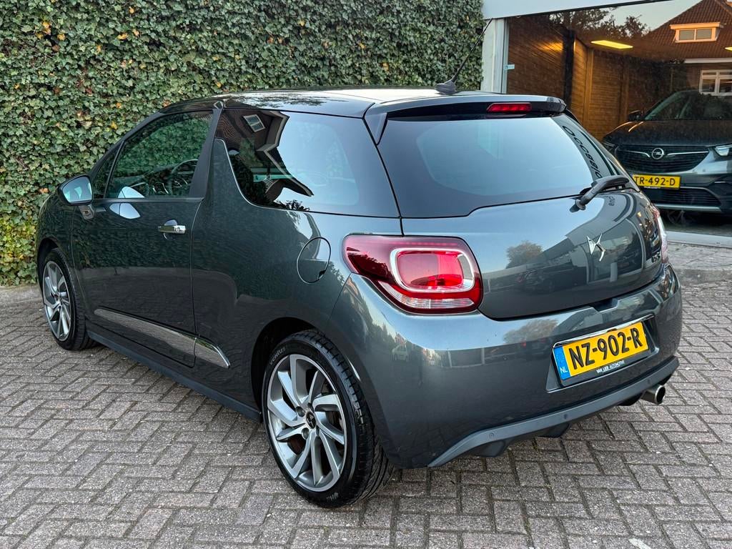 DS 3 1.2 PureTech So Chic | Navi | Leder | Camera, Gebruikt, 1199 cc, 49 €/maand, Bedrijf