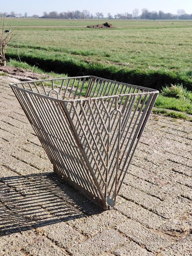 6 voer ruiven staal.