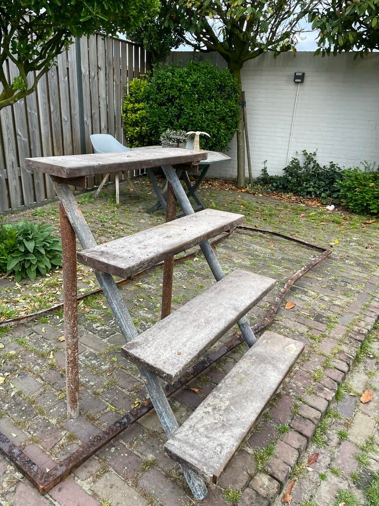 Stevige trap 4 treden, stevig gelast frame en houten treden, Ophalen, Gebruikt, Trap, Minder dan 2 meter