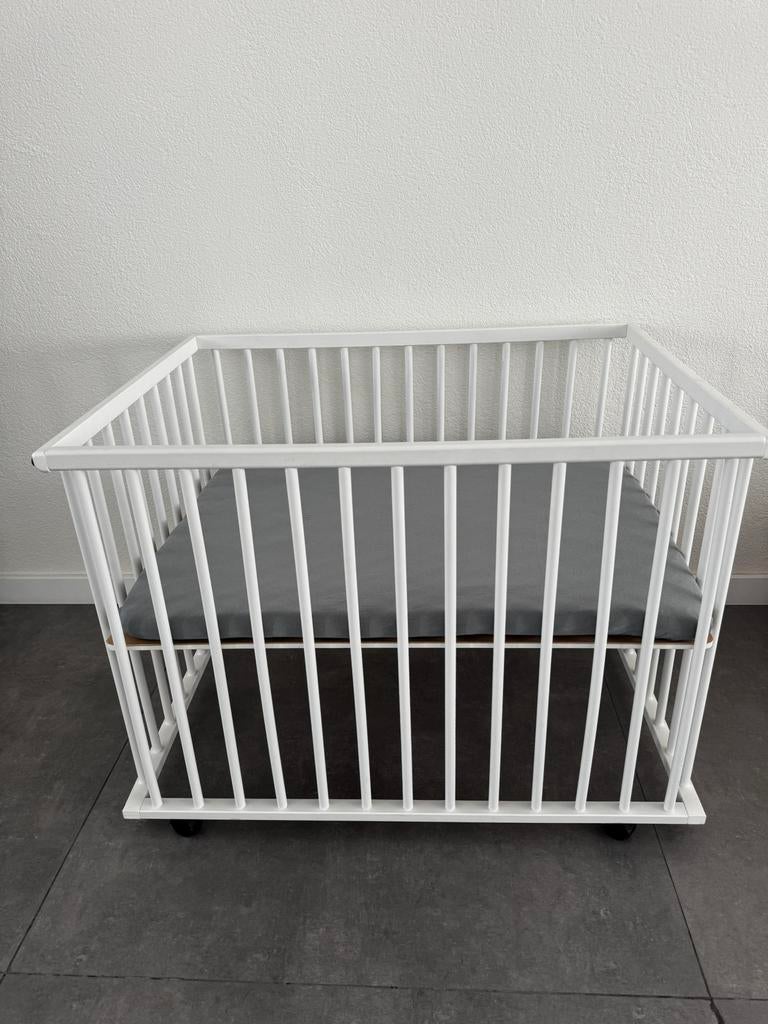 Baby-box met matras, Kinderen en Baby's, Boxen, Ophalen of Verzenden, Zo goed als nieuw