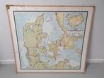 Antieke schoolplaat Denemarken en IJsland, R. Bos No. 8, Antiek en Kunst, Antiek | Schoolplaten, Ophalen, Aardrijkskunde