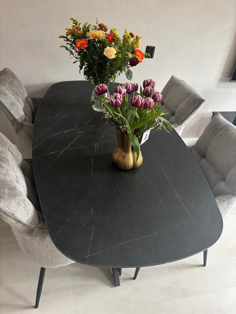 Nieuwe eettafel, 2 dagen oud, Huis en Inrichting, Tafels | Eettafels, Overige materialen, 100 tot 150 cm, Nieuw, Ophalen of Verzenden