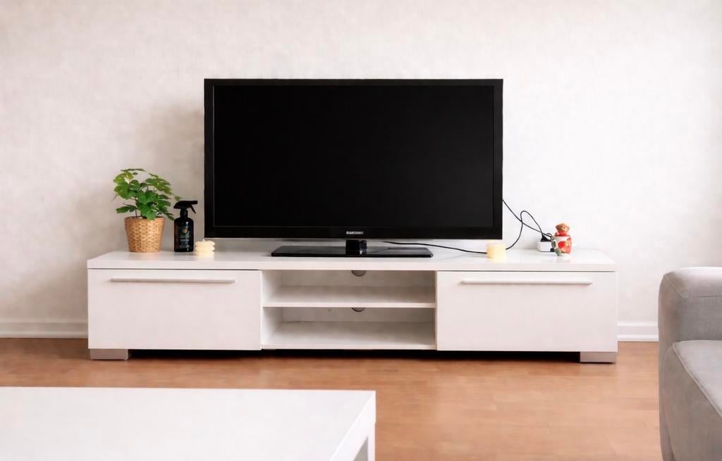 Witte hoogglans tv-kast van JYSK, Ophalen, Kunststof, 100 tot 150 cm, Zo goed als nieuw