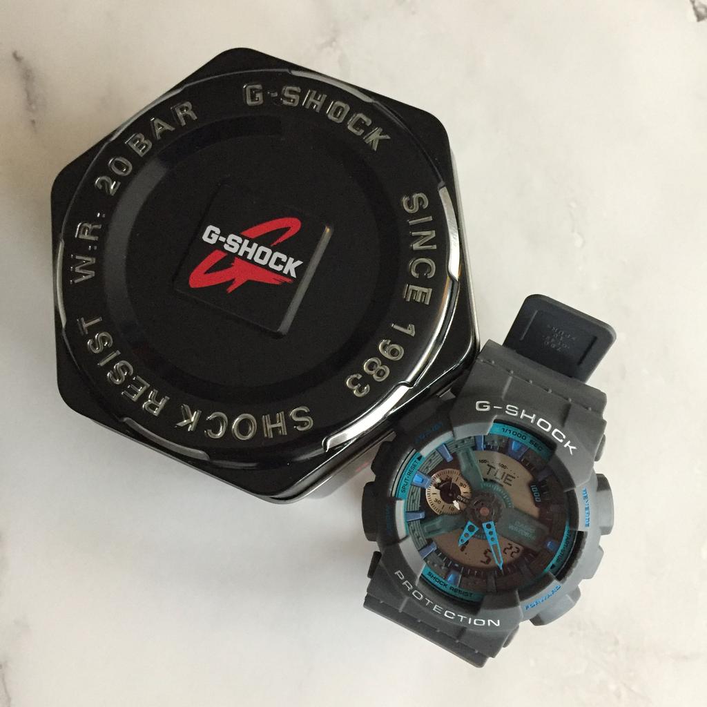 Grijze met blauwe g-shock type GA-110TS g shock gshock, Ophalen of Verzenden, Zo goed als nieuw