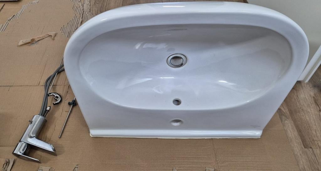 Villeroy & Boch wastafel + Grohe kraan set 60x48, Huis en Inrichting, Badkamer | Badkamermeubels, Ophalen, 50 tot 100 cm, Zo goed als nieuw