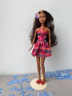 Surf’s Up Beach Party Nikki Barbie, Ophalen of Verzenden, Zo goed als nieuw, Kleertjes