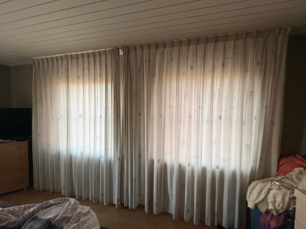 Kamerhoge Gordijnen met Rails - 2x 240x235cm & 300cm, Huis en Inrichting, Stoffering | Gordijnen en Lamellen, Ophalen, Gebruikt