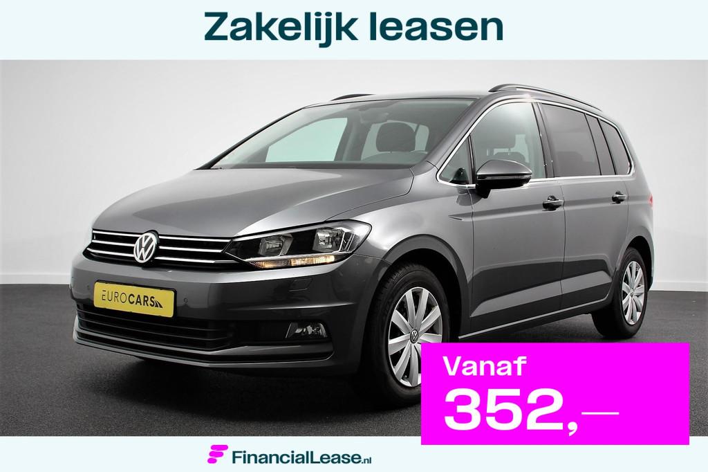 Volkswagen Touran 1.5 TSI 150pk DSG Comfortline 7p | Navigat, Stof, Zwart, 4 cilinders, 150 pk