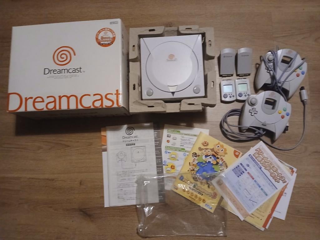Sega Dreamcast Jap (zonder tv en stroomadapter), Spelcomputers en Games, Spelcomputers | Sega, Ophalen of Verzenden, Zo goed als nieuw