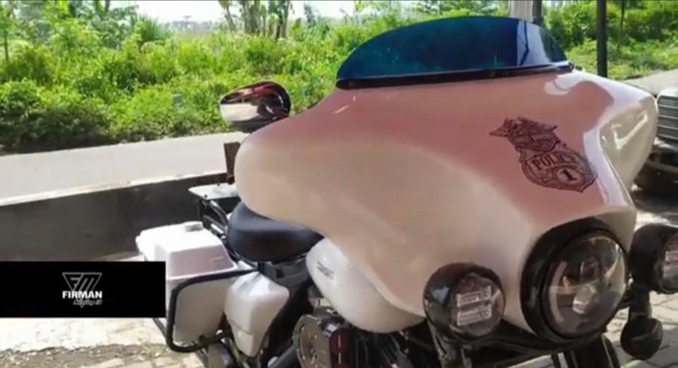 Harley Davidson FLT Police Batwing Kuip, Verzenden, Gebruikt