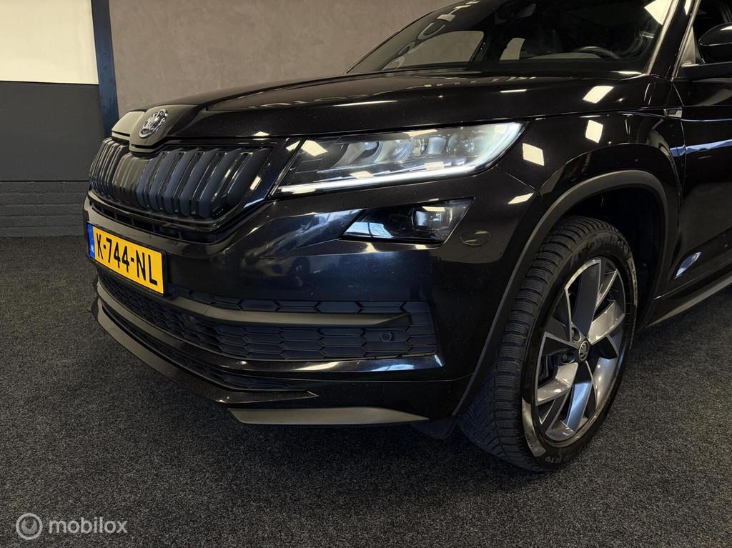 Skoda Kodiaq 1.5 TSI Sportline Business MATRIX / PANO / DIGI, Auto's, 4 cilinders, 150 pk, 1481 kg, Zwart
