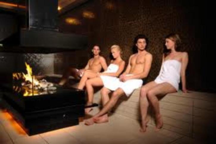 40% korting entree Zwaluwhoeve in Hierden, Tickets en Kaartjes, Kortingen en Cadeaubonnen, Drie personen of meer, Spa of Sauna