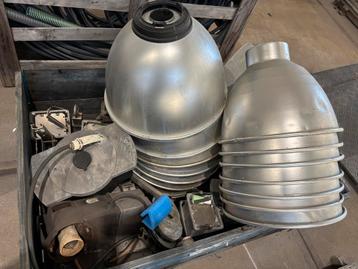 Aluminium industrie lampen beschikbaar voor biedingen
