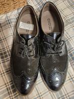 Leuke schoenen 40, Kleding | Dames, Ophalen of Verzenden, Zo goed als nieuw, Zwart, Sneakers of Gympen