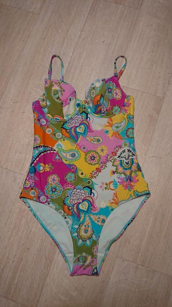 Diverse badpak tankini maat 38 oa Hunkemoller Invorm Osaga, Kleding | Dames, Badmode en Zwemkleding, Zo goed als nieuw, Badpak