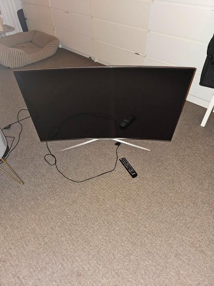 Samsung 43 Inch Curved UltraHD/4K, Computers en Software, Monitoren, 61 t/m 100 Hz, Curved, LED, Ultra HD (4K), Ophalen