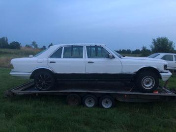 Koets w126 carrosserie beschikbaar voor biedingen