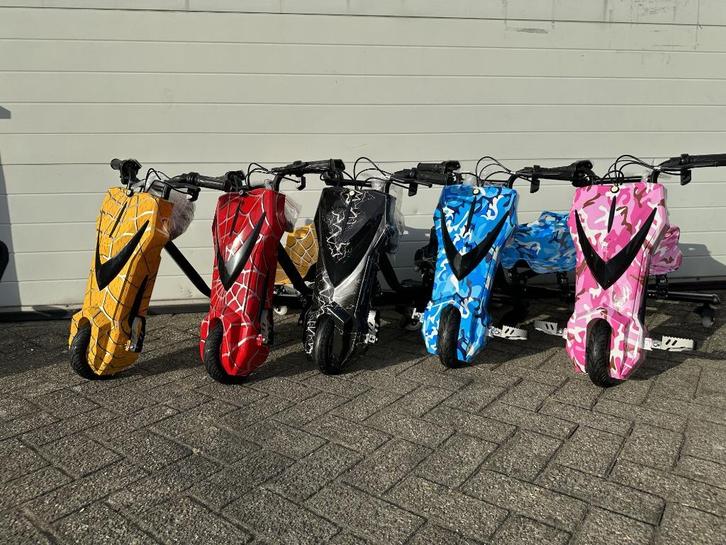 Elektrische Drift Trike Kart 250W 36V Bluetooth TREND NIEUW, Kinderen en Baby's, Speelgoed | Buiten | Voertuigen en Loopfietsen