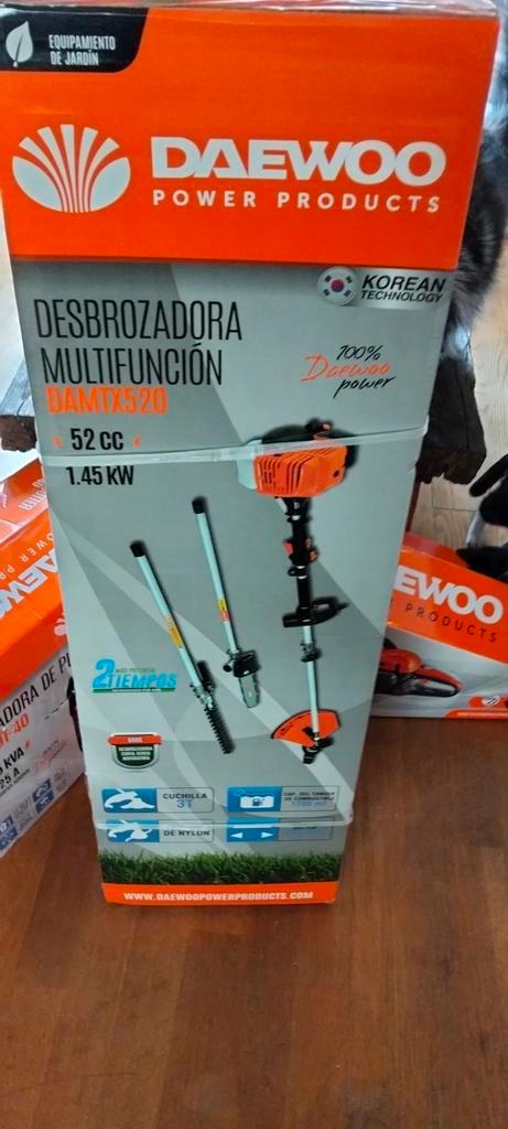 Daewoo DAMTX520 4 in 1 brush cutter, Doe-het-zelf en Verbouw, Gereedschap | Overige machines, Nieuw, Ophalen