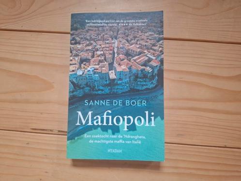 Sanne de Boer - Mafiopoli, Boeken, Overige Boeken, Zo goed als nieuw, Ophalen of Verzenden