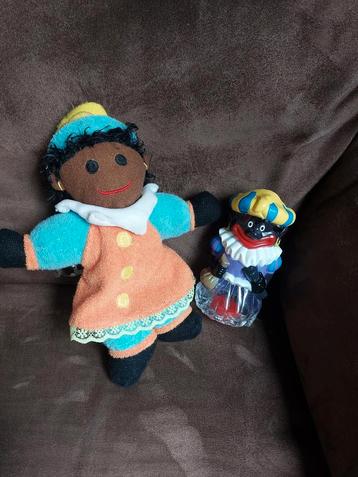 2 pietjes  beschikbaar voor biedingen