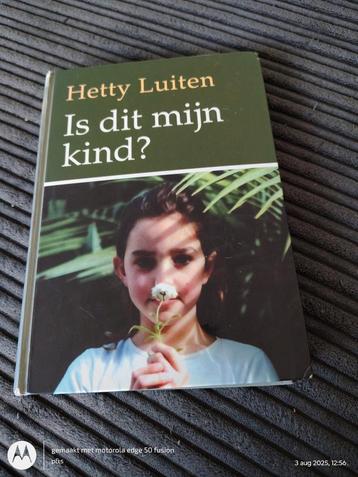 Groot letter boek  beschikbaar voor biedingen
