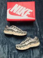 Nike P-6000 Flat Pewter 44, Overige kleuren, Nike, Ophalen of Verzenden, Sneakers of Gympen
