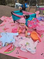 Babyborn met campingbedje, badjas, div.kleding, pot & fles, Ophalen of Verzenden, Zo goed als nieuw, Babypop