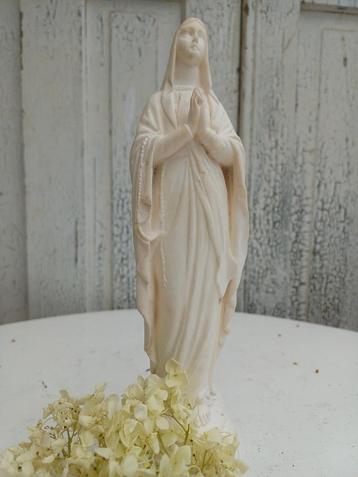 Oud Mariabeeld, Maria, heilig beeld, Loudes beeld, wit beeld beschikbaar voor biedingen