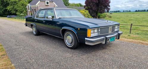 Oldsmobile regency nintyeight 1979 oldtimer usa 6.6L V8, Auto's, Oldsmobile, Bedrijf, Benzine, Sedan, Origineel Nederlands, Blauw