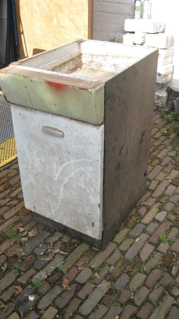 oude stalen keukenkast, Antiek en Kunst, Curiosa en Brocante, Ophalen