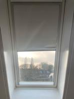 DEFECT: Velux rolgordijn GGU MK08, Ophalen, Gebruikt, Minder dan 80 cm, Dakraam