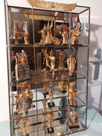 Vitrinekastje met 12 beeldjes van toetanchamon., Verzamelen, Ophalen, Zo goed als nieuw