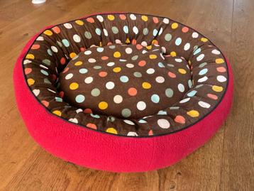 Mand voor kat of kleine hond 😺 beschikbaar voor biedingen