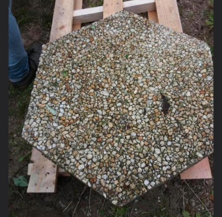 Gezocht: Hexagonale grindtegels, Tuin en Terras, Tegels en Klinkers, Gebruikt, Terrastegels, Beton, 10 m² of meer, Ophalen of Verzenden