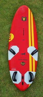 Tk: Future fly Darkhorse 117 perfecte staat, Watersport en Boten, Windsurfen, Ophalen, Zo goed als nieuw, Minder dan 250 cm, Plank