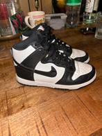 Nike duke high, Kinderen en Baby's, Ophalen of Verzenden, Zo goed als nieuw, Jongen of Meisje, Sportschoenen