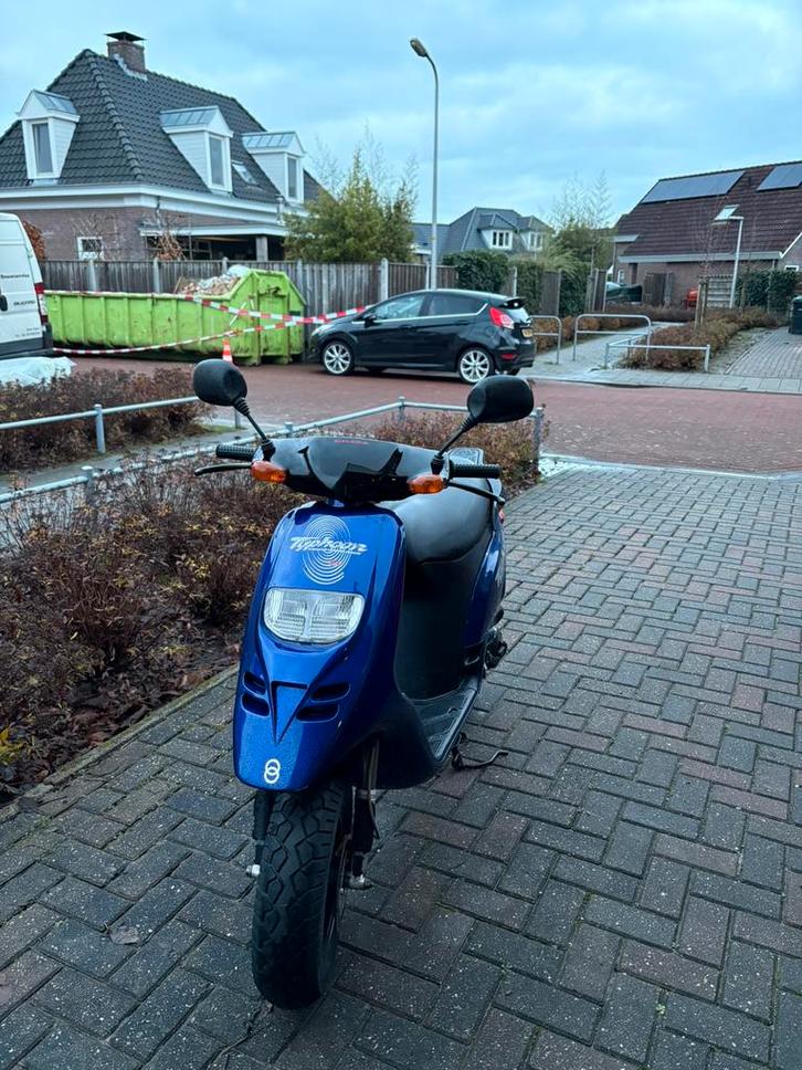 Gilera Typhoon 50cc, Fietsen en Brommers, Snorfietsen en Snorscooters, Zo goed als nieuw, Gilera, Tweetakt, Ophalen