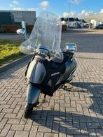 Vespa Sprint 2016 – Matgrijs | LED • Alarm • Topstaat (Snor), Fietsen en Brommers, Scooters | Vespa, Ophalen, Gebruikt, Overige modellen