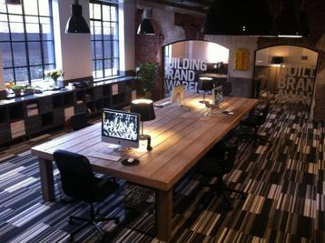 Grote VERGADERTAFELS/TAFEL op maat gemaakt. beschikbaar voor biedingen